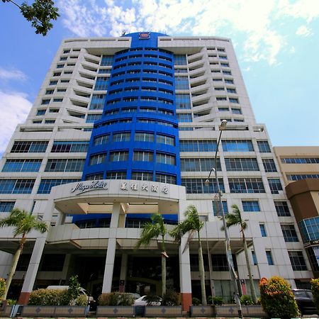 Mega Hotel Sdn Bhd Мири Экстерьер фото