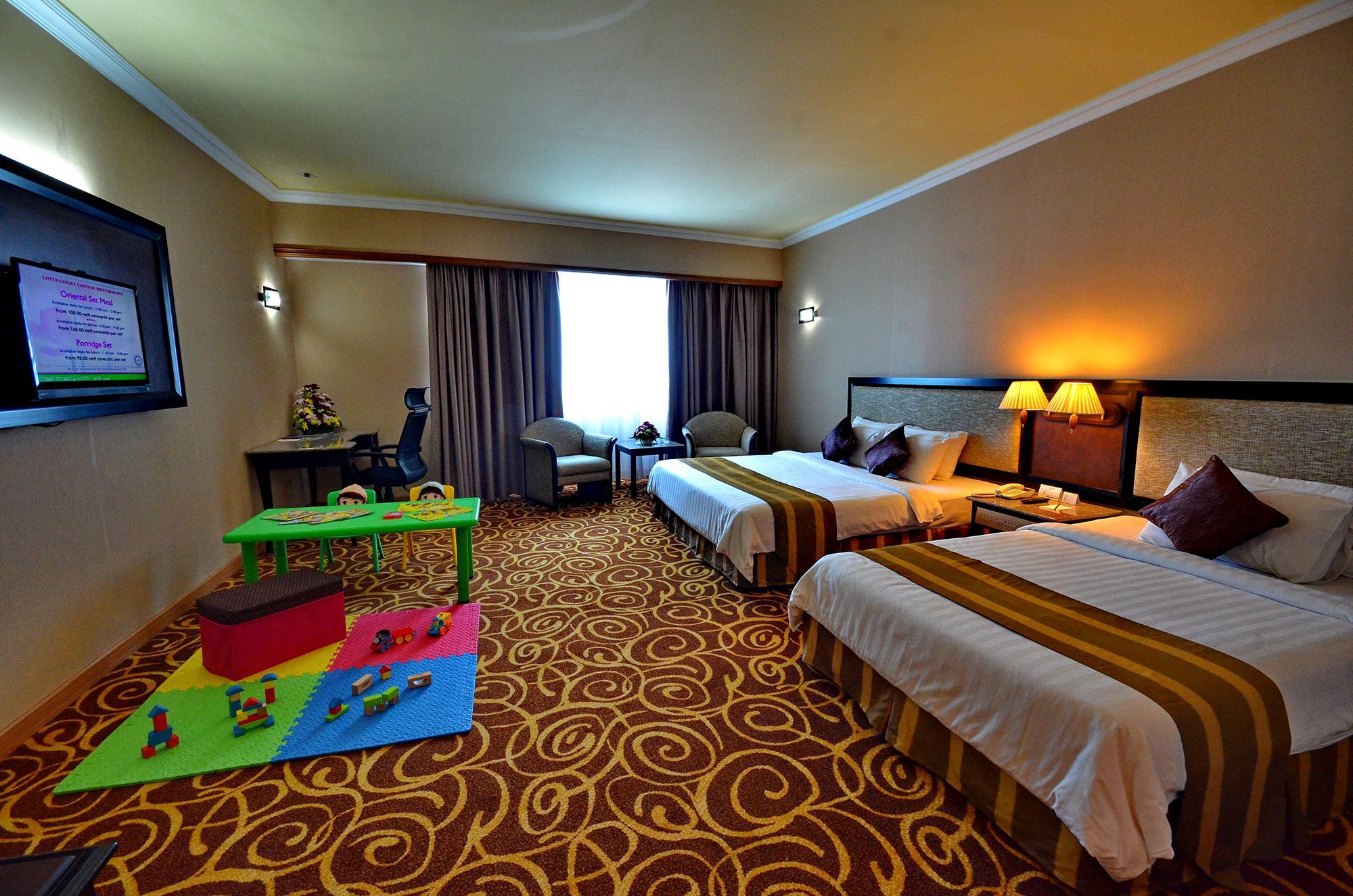 Mega Hotel Sdn Bhd Мири Экстерьер фото